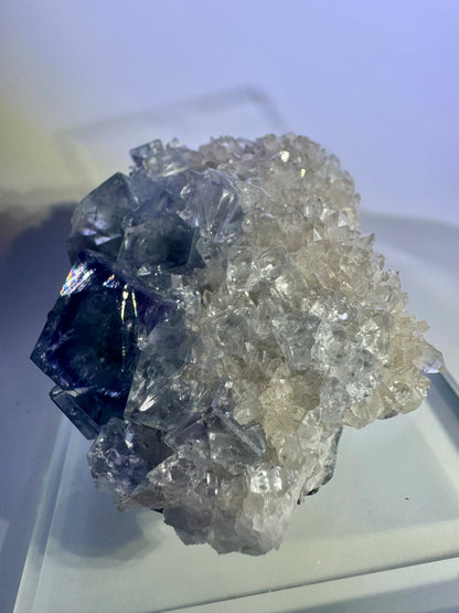 Magnifique fluorite de verre - 6,5 cm, 217 g