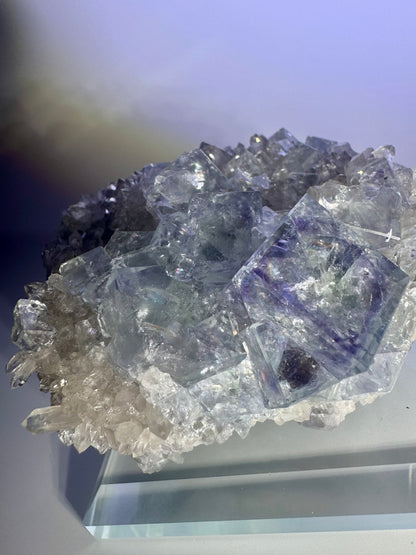 Magnifique fluorite de verre - 6,5 cm, 217 g