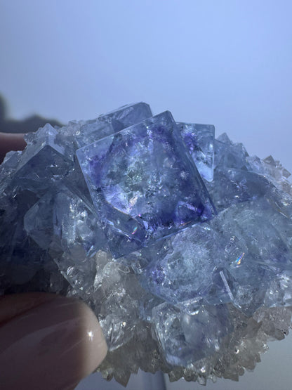 Magnifique fluorite de verre - 6,5 cm, 217 g