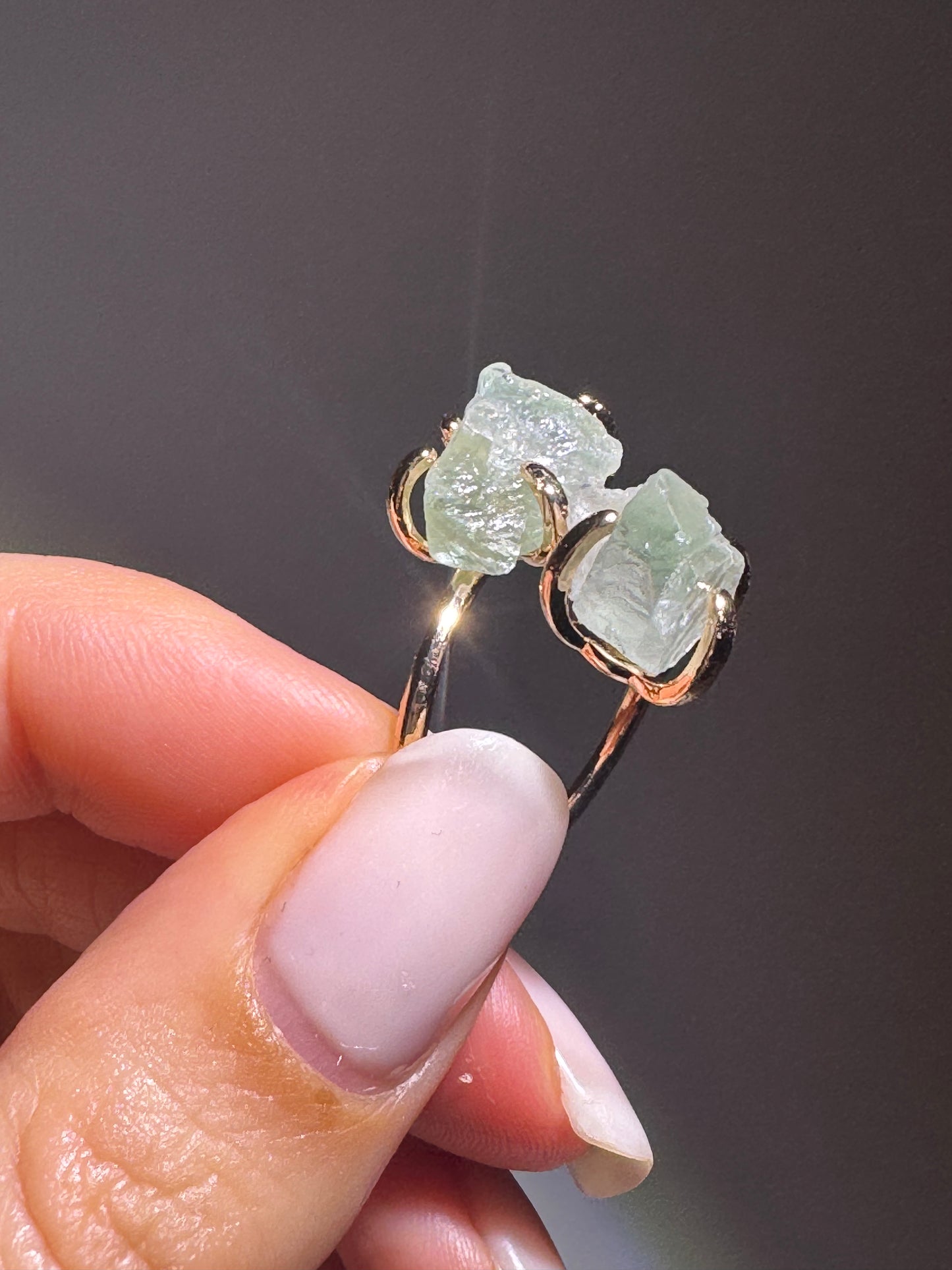 Verstellbarer Fluorit-Ring aus 18k vergoldetem Kupfer – Kristallschmuck für Klarheit und Balance