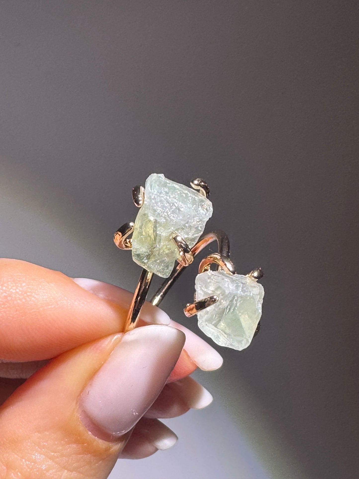 Verstellbarer Fluorit-Ring aus 18k vergoldetem Kupfer – Kristallschmuck für Klarheit und Balance