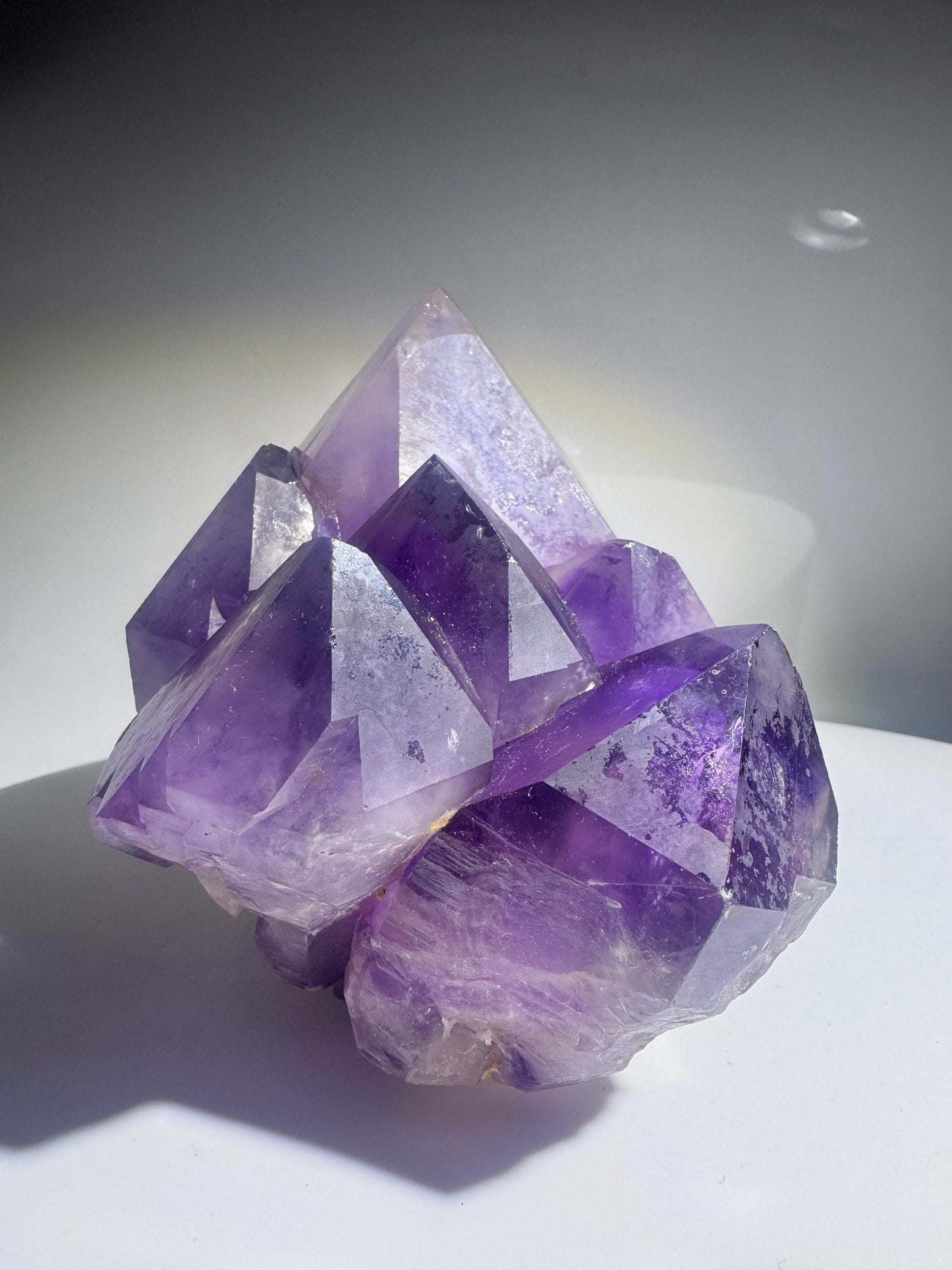 Exklusiver Kongo-Amethyst 17 cm – Kraftvolle Spitzen in Premium Qualität 💜