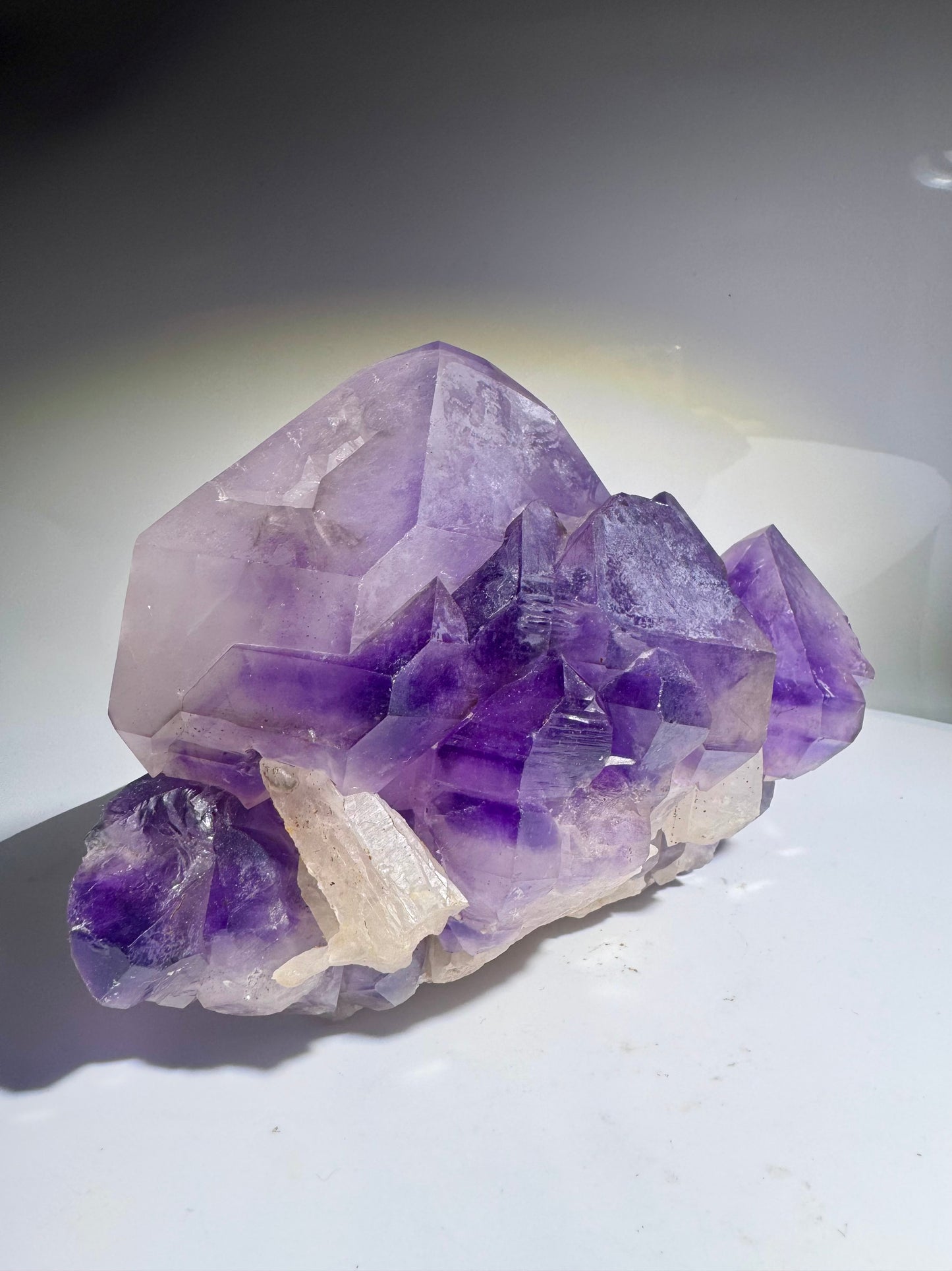Exklusiver Kongo-Amethyst 17 cm – Kraftvolle Spitzen in Premium Qualität 💜