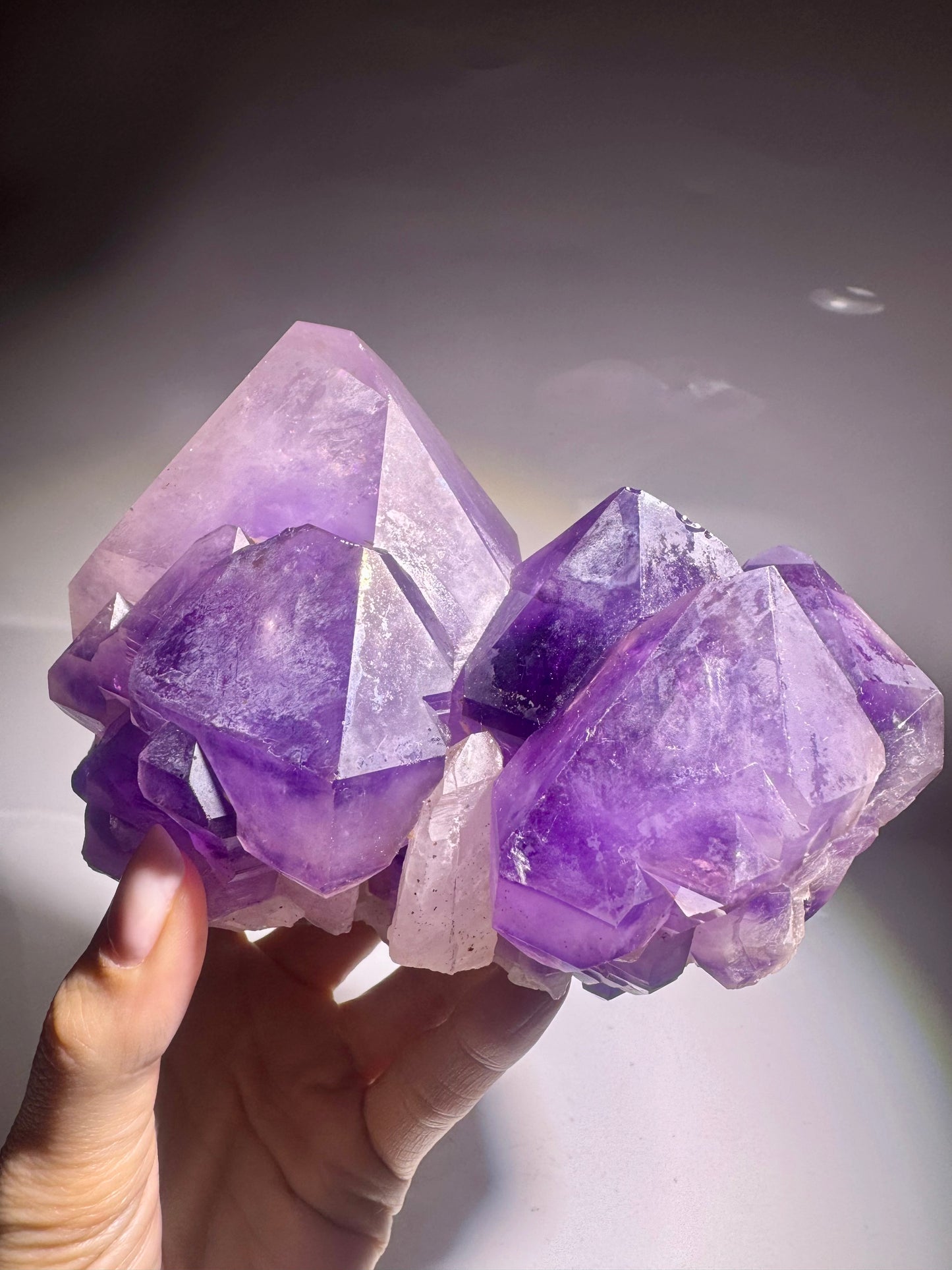 Exklusiver Kongo-Amethyst 17 cm – Kraftvolle Spitzen in Premium Qualität 💜
