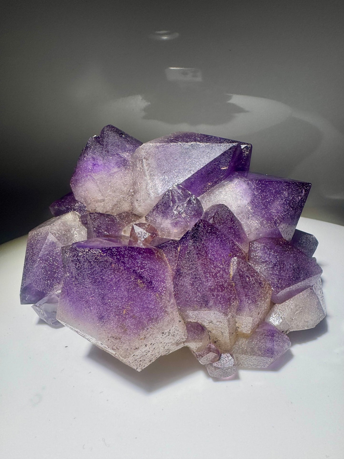 Kongo-Amethyst 14,5 × 8,5 cm – Majestätische Kristallstruktur mit Tiefe 💜