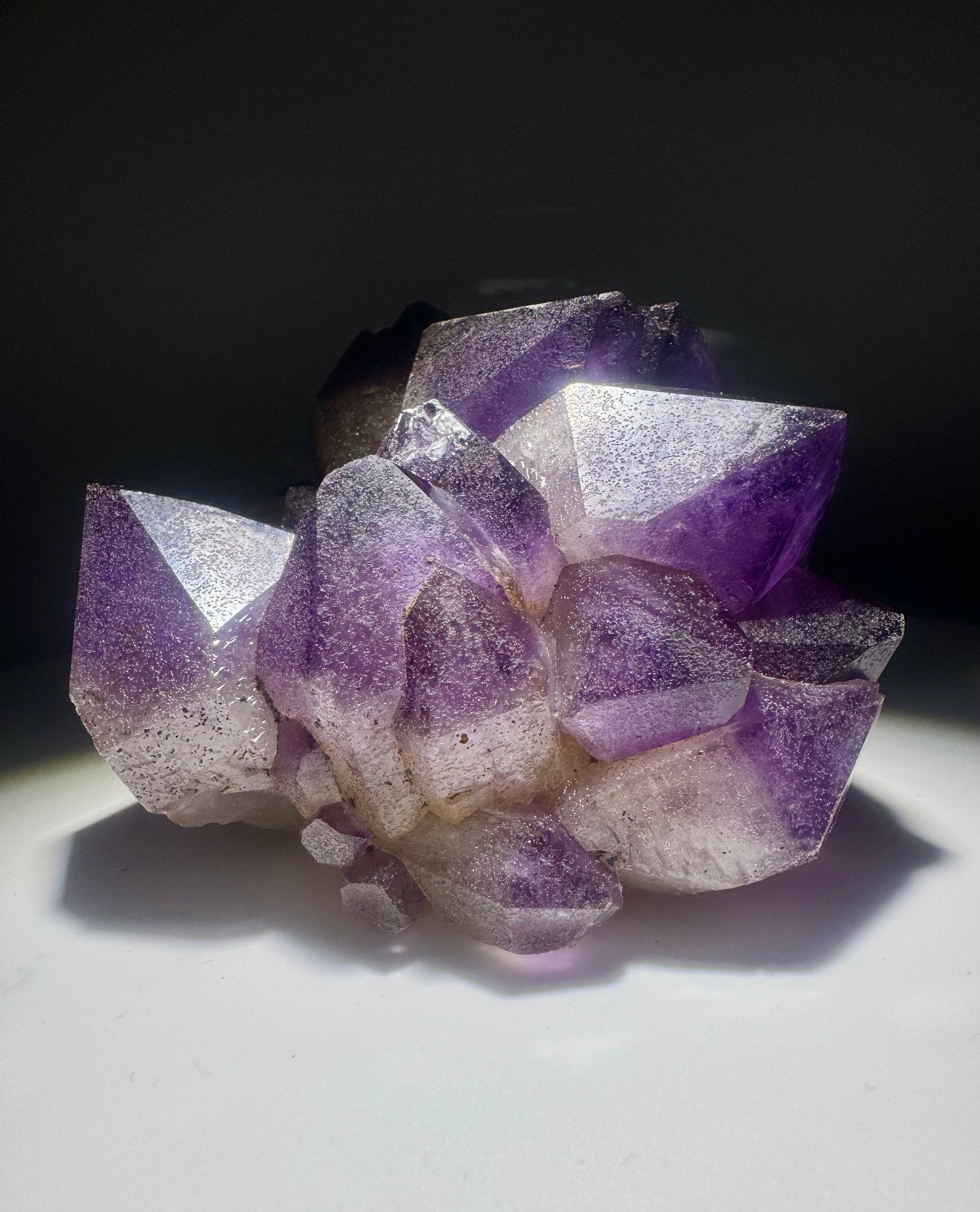 Kongo-Amethyst 14,5 × 8,5 cm – Majestätische Kristallstruktur mit Tiefe 💜