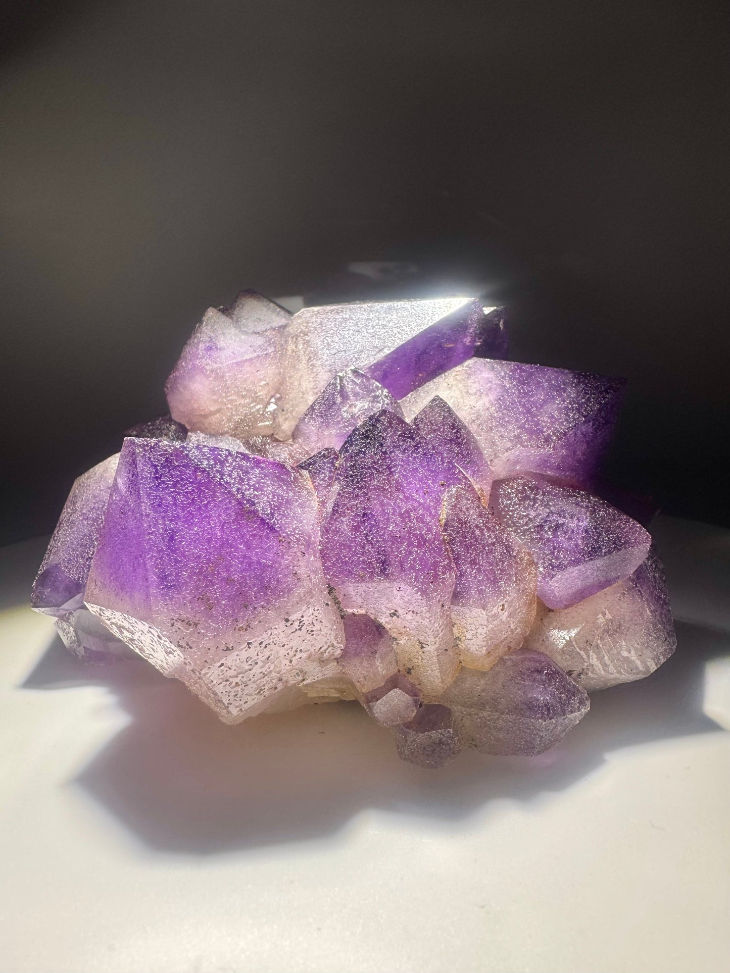 Kongo-Amethyst 14,5 × 8,5 cm – Majestätische Kristallstruktur mit Tiefe 💜