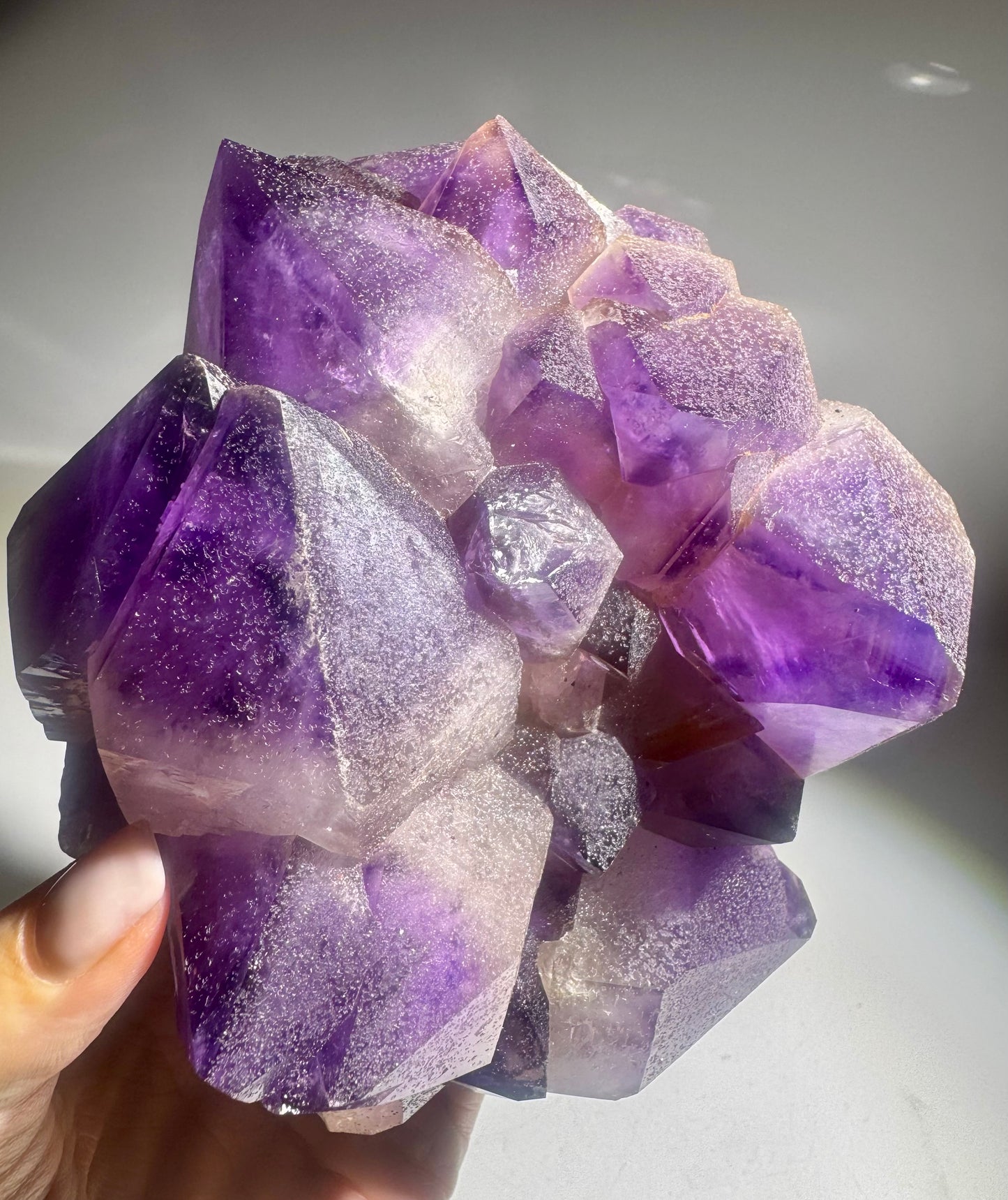 Kongo-Amethyst 14,5 × 8,5 cm – Majestätische Kristallstruktur mit Tiefe 💜