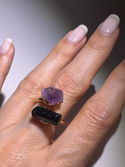 Eleganter grössenverstellbarer Ring mit Amethyst & schwarzem Tourmalin