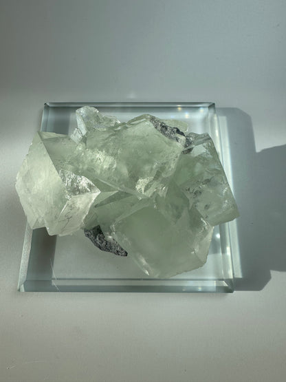 Mintgrüner Glas-Fluorit – 6.75 cm, 159 g, klarer Edelstein in seltener Qualität