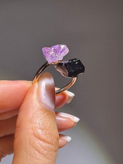 Kraftvoller Heilsteinring mit Amethyst & Tourmalin 18 K vergoldet