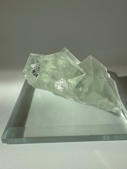 Mintgrüner Glas-Fluorit – 6.75 cm, 159 g, klarer Edelstein in seltener Qualität