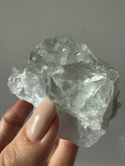 Magnifique fluorite en verre 1 A avec arc-en-ciel - 6,5 cm, 258 g