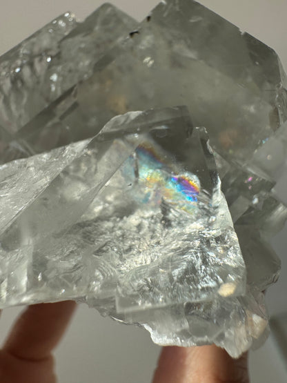 Magnifique fluorite en verre 1 A avec arc-en-ciel - 6,5 cm, 258 g