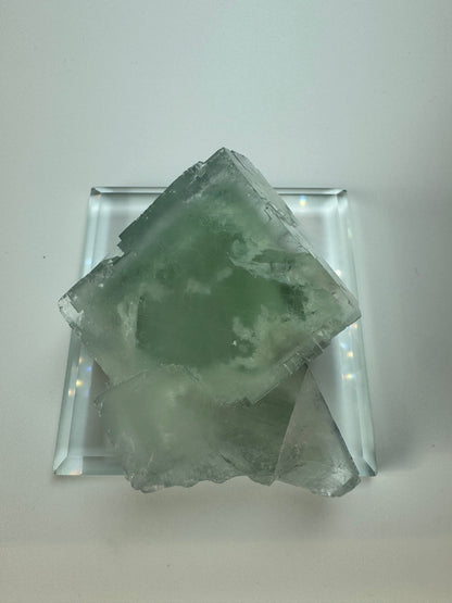 Exklusiver Glas Fluorit mit Phantom - 7.2cm, 212g