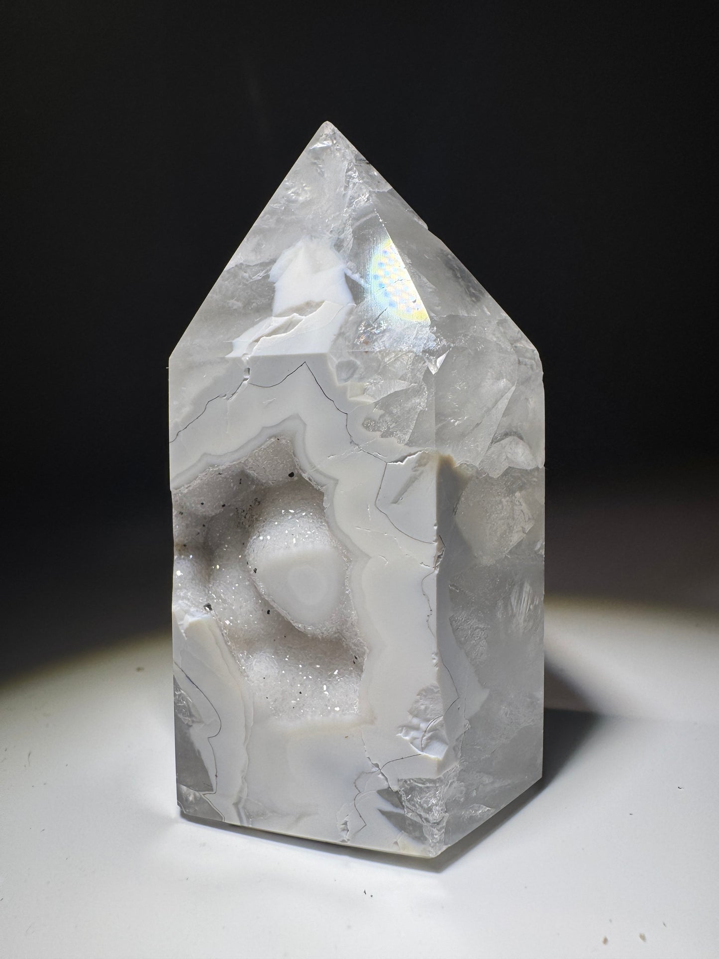 Achat-Spitze 7 cm Weiss-Blau – Brasilien | UNIQUE CRYSTALS