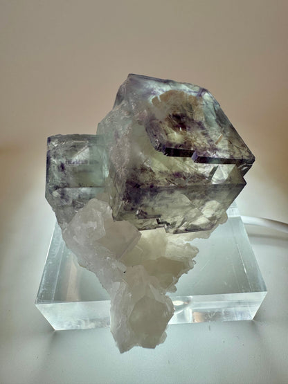 Seltener exklusiver Glas-Fluorit mit Phantom - 7cm, 164g