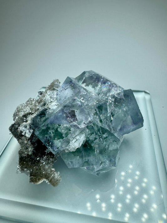 Bezaubernder Glas Fluorit - 5.2cm, 83g
