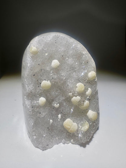 Bezaubernde Achat Druse 6 cm weiss aus Brasilien