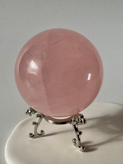 Wunderschöne Rosenquarz Kugel 💗 - 6.8cm, 460g