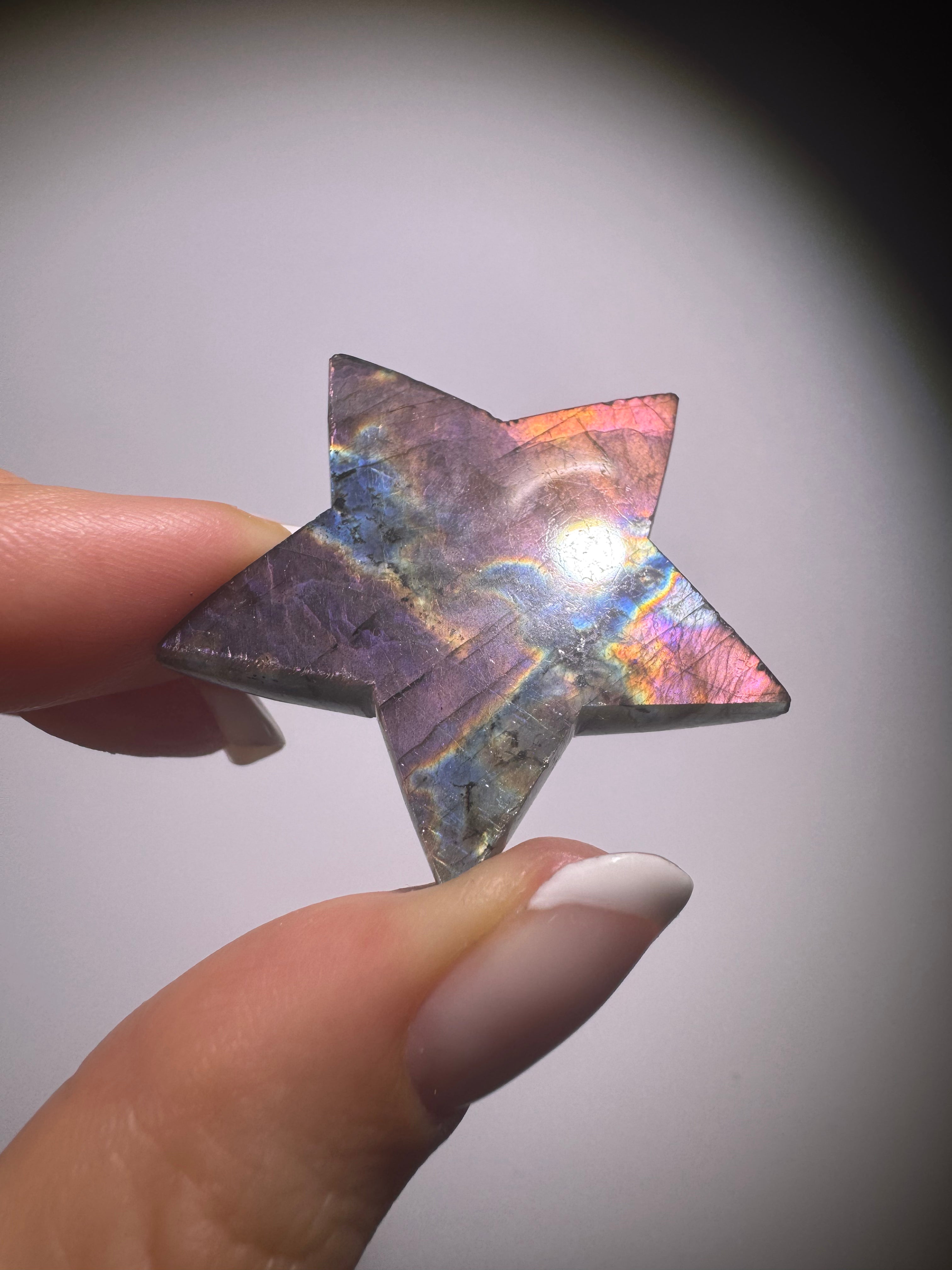 Labradorit-Stern 4 cm – Pink, Lila, Blau & Gold Flash – Edelstein handmade aus Indien