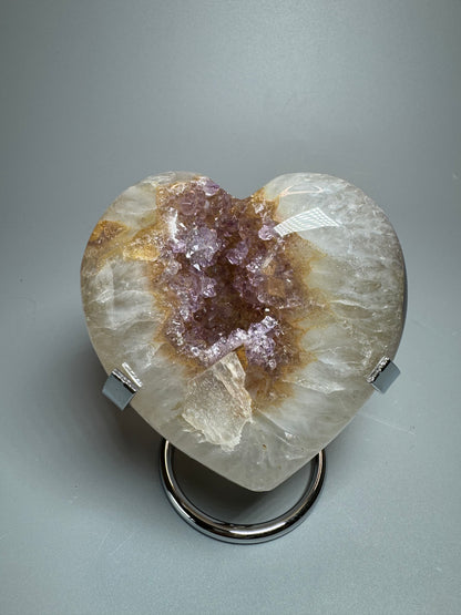 Bezauberndes rosa Rainbow Amethyst Herz aus Uruguay - 9cm, 400g