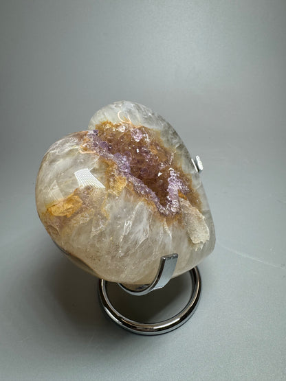 Bezauberndes rosa Rainbow Amethyst Herz aus Uruguay - 9cm, 400g