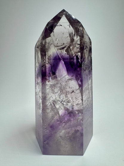 Améthyste fantôme avec arc-en-ciel (ultra claire) 💜 - 9,9 cm, 221 g