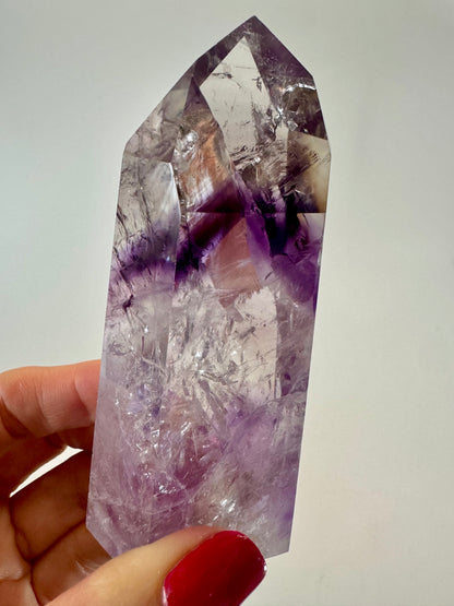 Améthyste fantôme avec arc-en-ciel (ultra claire) 💜 - 9,9 cm, 221 g