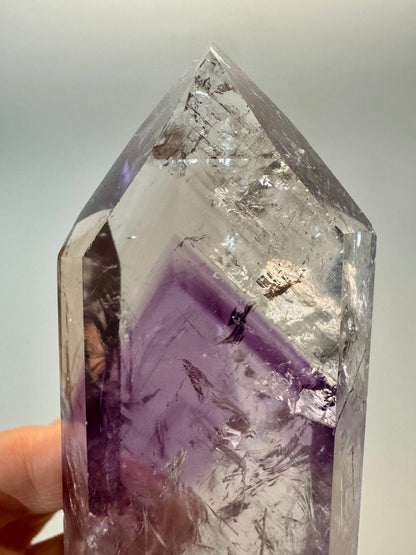 Améthyste fantôme (ultra claire) 💜 - 8,8 cm, 170 g