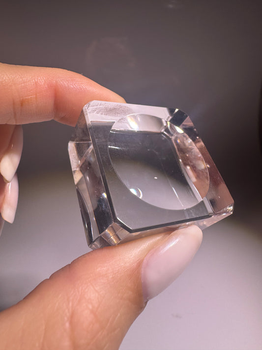Acryl-Ständer M 💎 für Kristallkugeln 3×3×1,7 cm, elegant & stabil
