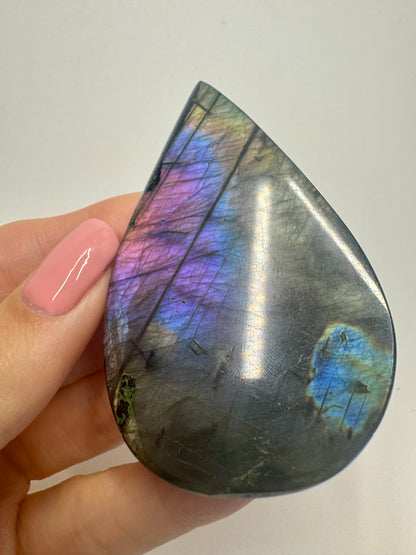 Exklusiver grosser Labradorit mit Multicolor-Schimmer 🌈 - 7.1cm
