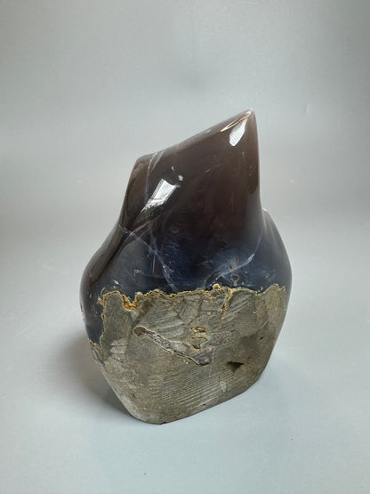 Bezaubernde Achat Flamme mit silbernen Kristallen aus Uruguay – 10.5 cm, 435 g