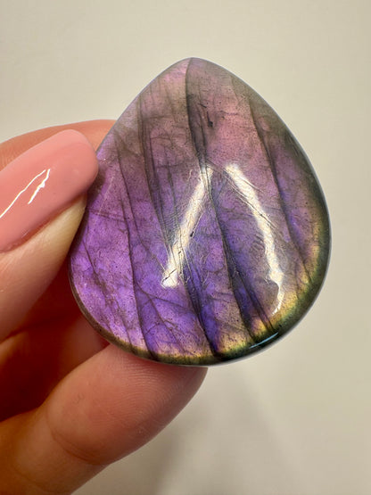 Exklusiver pink/violetter Labradorit 💖 - 4.1cm