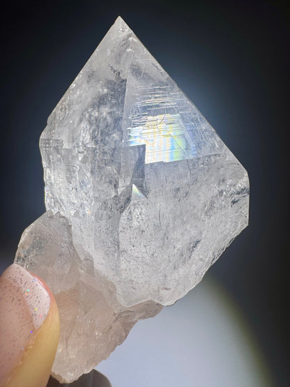 Himalaya-Quarzspitze 3x6.2cm – klar, roh & unversehrt – Nepal, 84g