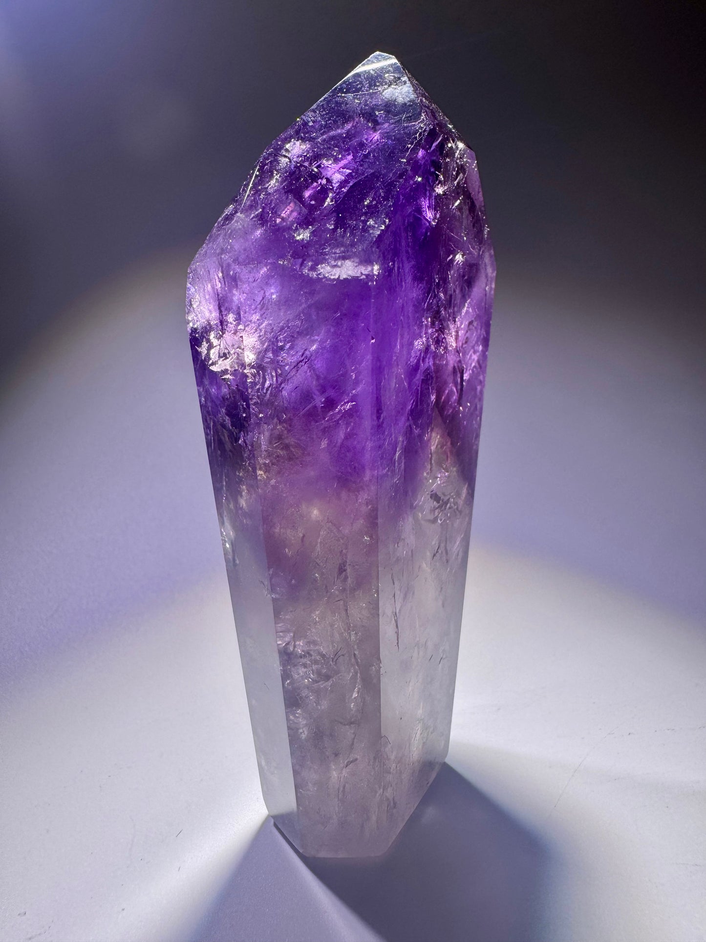 Ametrinspitze mit Phantomen – 256 g, 11.1 cm – Amethyst & Citrin aus Brasilien