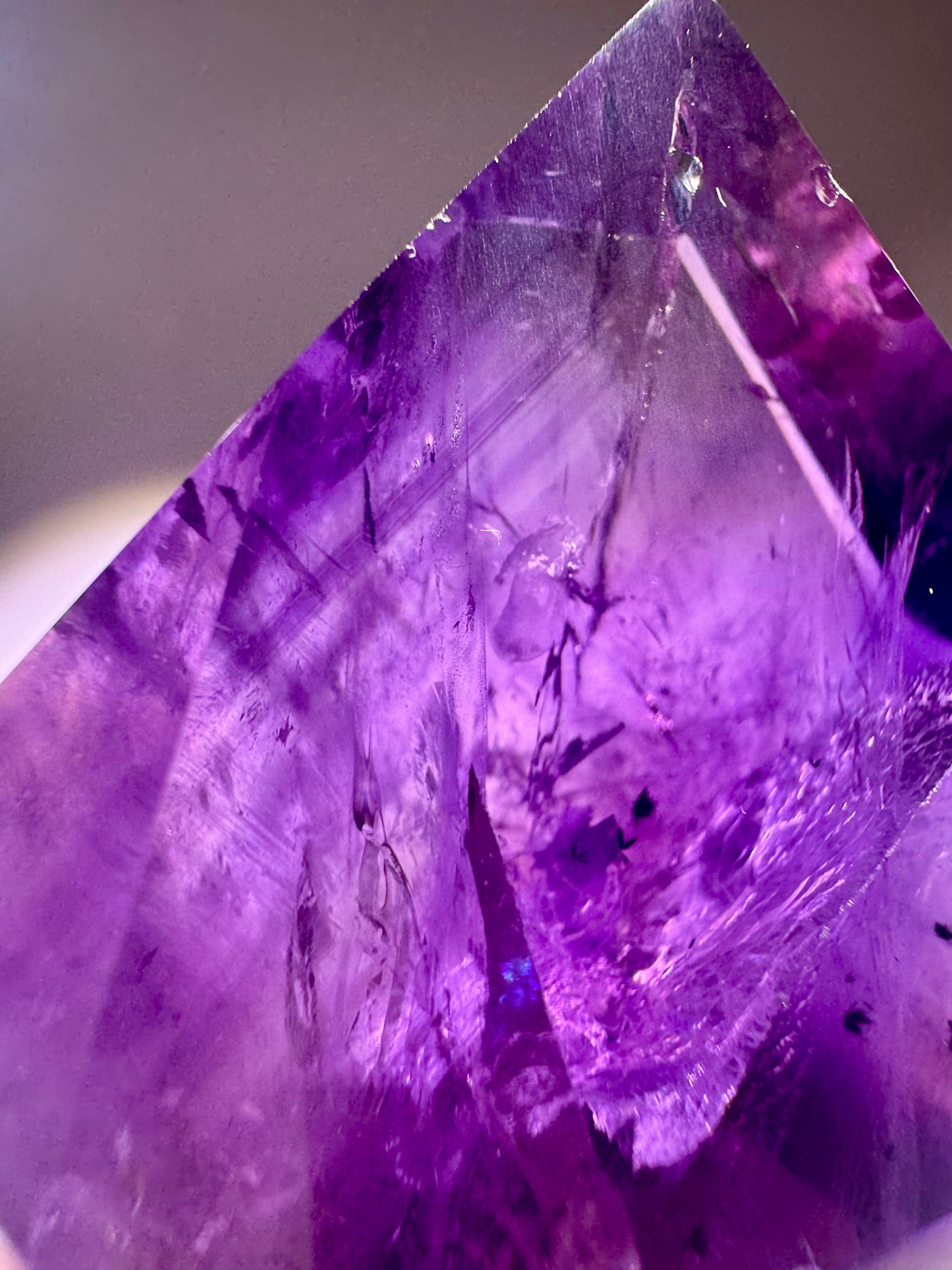 Ametrinspitze 9 cm – 203 g – Hochwertiger Amethyst-Citrin mit Regenbogen & Phantomstruktur