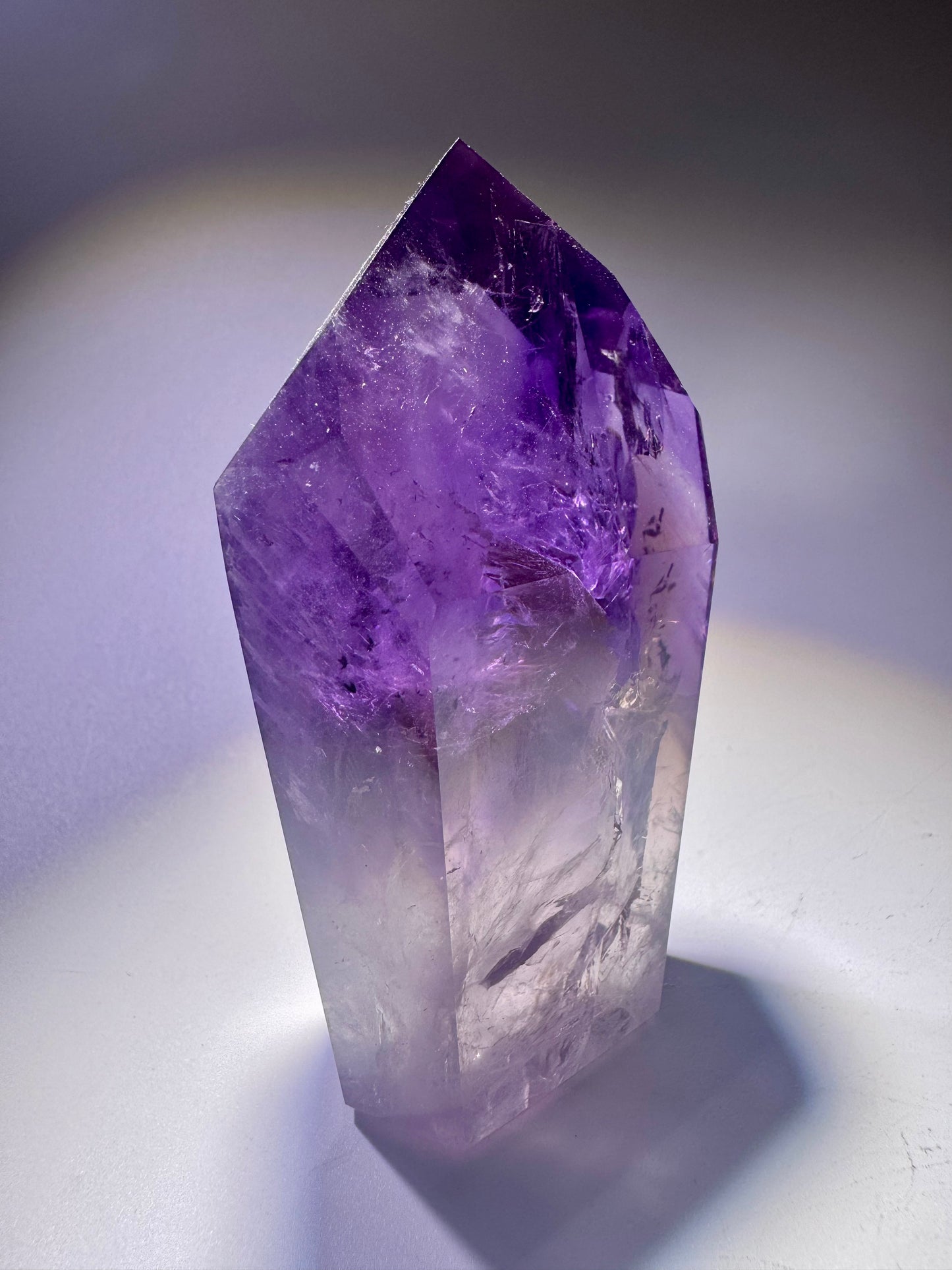 Ametrinspitze 8.5 cm – 192 g – Hochwertiger Amethyst-Citrin mit Regenbogen & Phantomstruktur (Kopie)