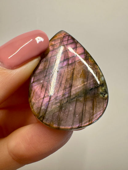 Bezaubernder pinker Labradorit 💖 - 3.8cm
