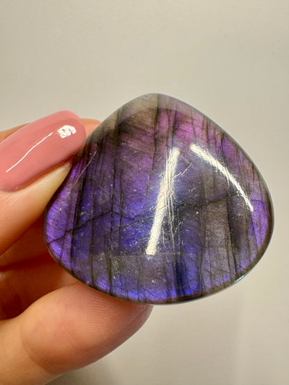 Sehr schöner blau/violetter Labradorit 💜 - 3.9cm