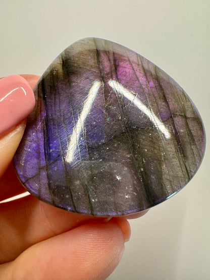 Sehr schöner blau/violetter Labradorit 💜 - 3.9cm