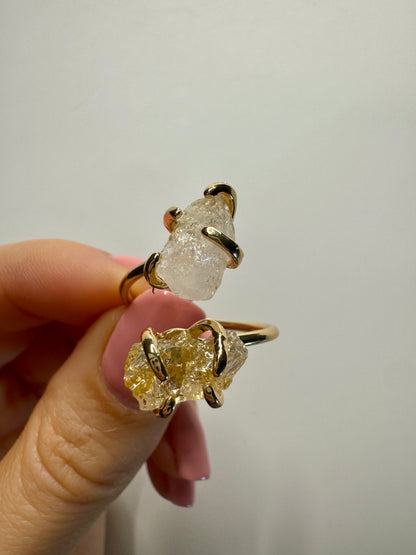 Bezaubernder Ring mit rohem Citrin 💛 (grössenverstellbar)