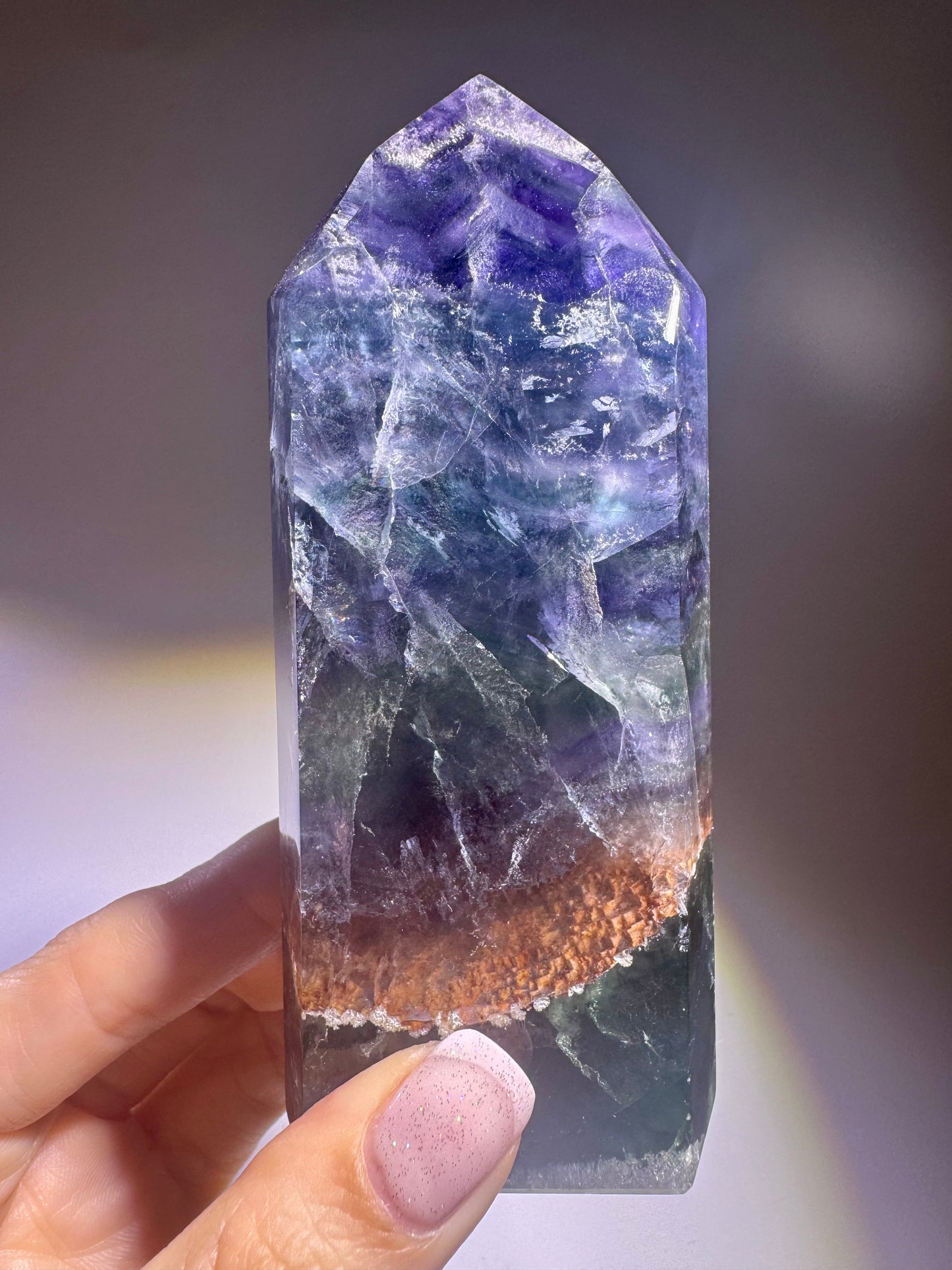Fluoritspitze mit lila & blauen Nuancen – 12.5 cm, 346 g – Edelstein aus Brasilien 💎✨
