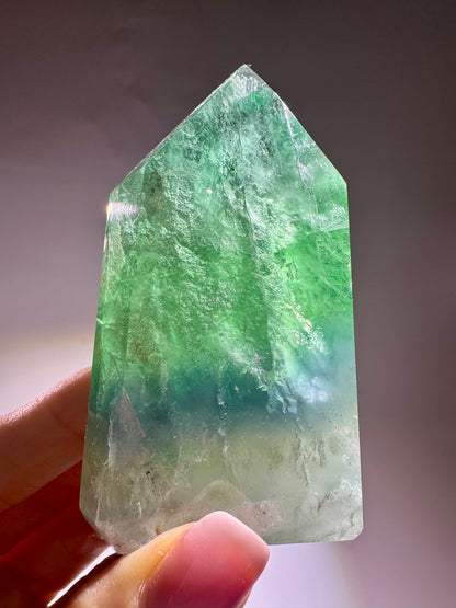 Exklusiver grüner Fluorit 7.4cm – Klarer Edelstein aus Brasilien