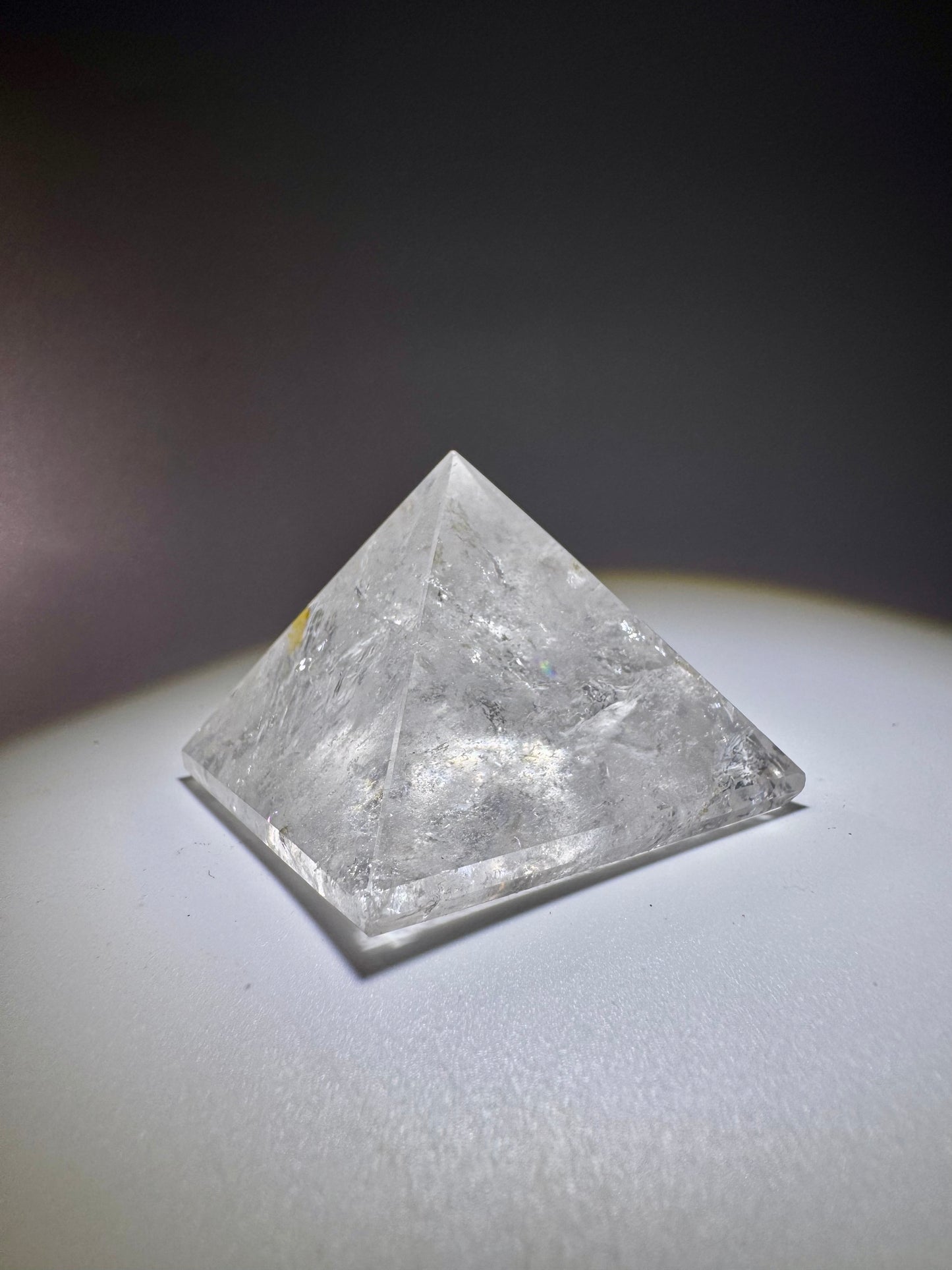 Bergkristallpyramide 4.2 cm – Extra klarer Quarz aus Brasilien mit Lichtenergie 💎✨