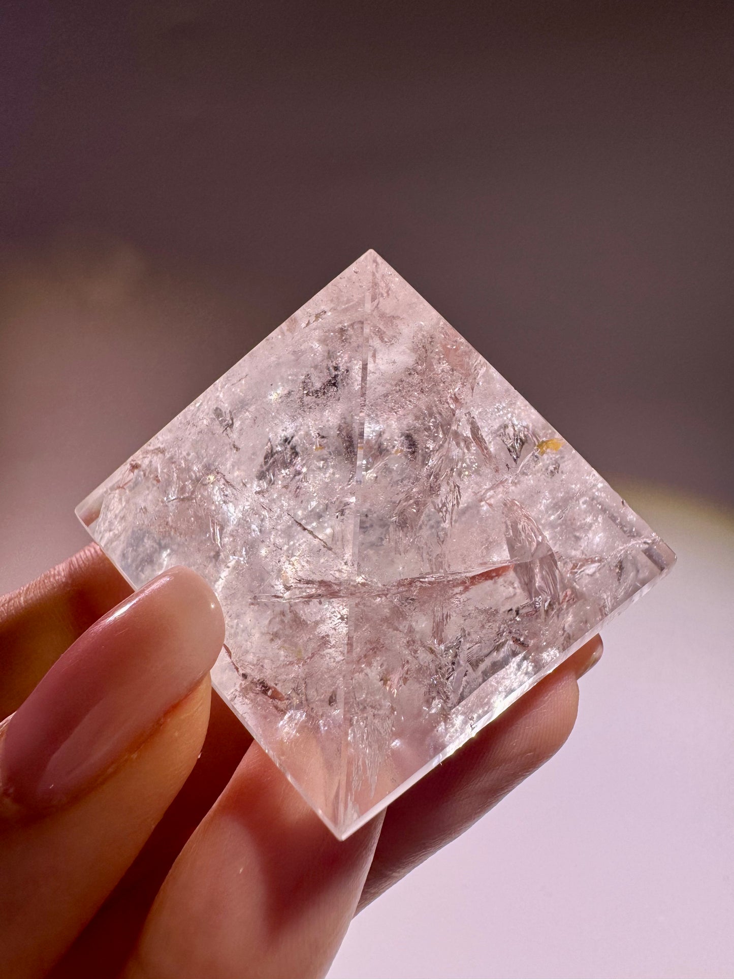 Bergkristallpyramide 4.2 cm – Extra klarer Quarz aus Brasilien mit Lichtenergie 💎✨