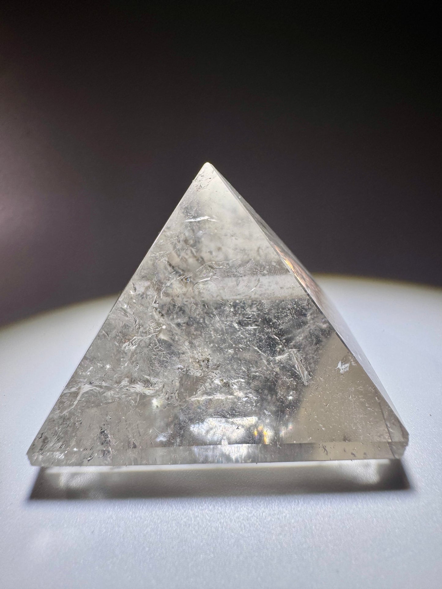 Bergkristallpyramide 4.7 cm – Extra klarer Quarz aus Brasilien mit Lichtenergie 💎✨