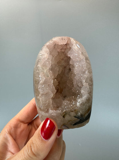 Bezaubernder Rainbow Amethyst - 8cm, 295g