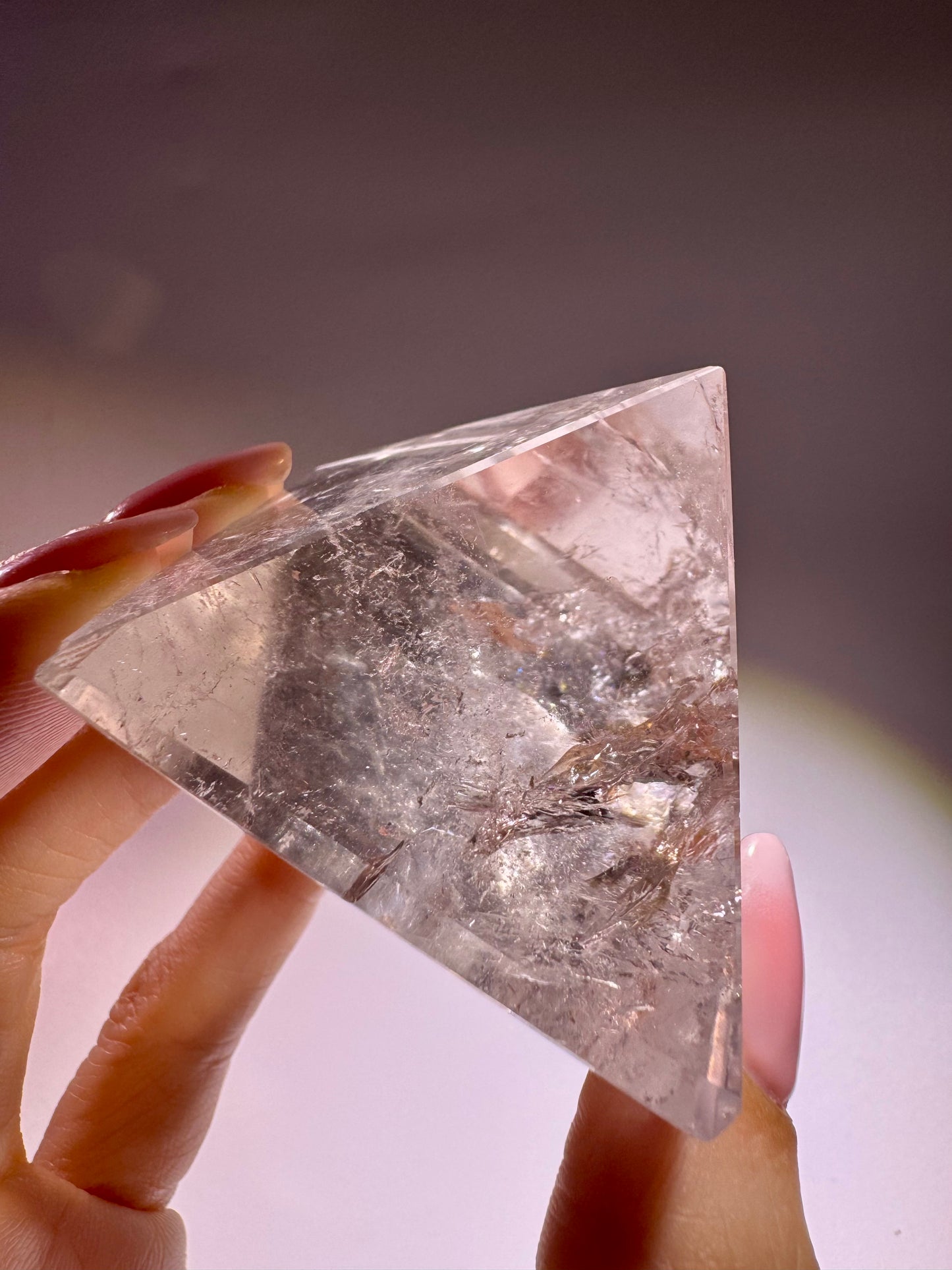 Bergkristallpyramide 4.7 cm – Extra klarer Quarz aus Brasilien mit Lichtenergie 💎✨