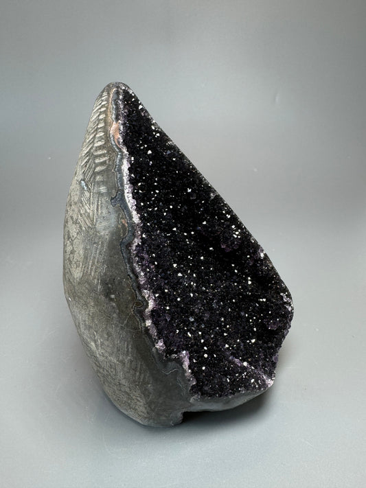 Seltener schwarzer Amethyst  - 13.5cm, 824g